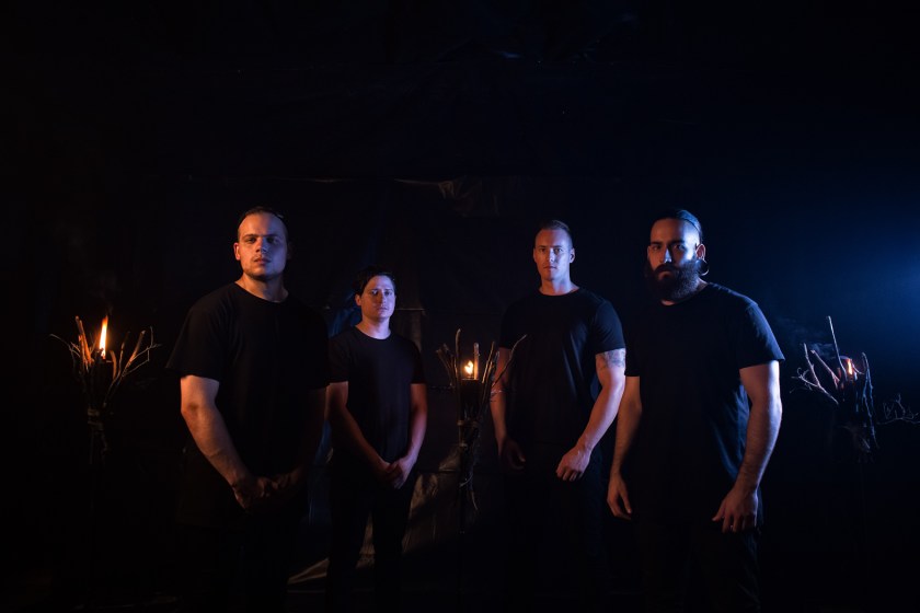 Aversions Crown Band 1