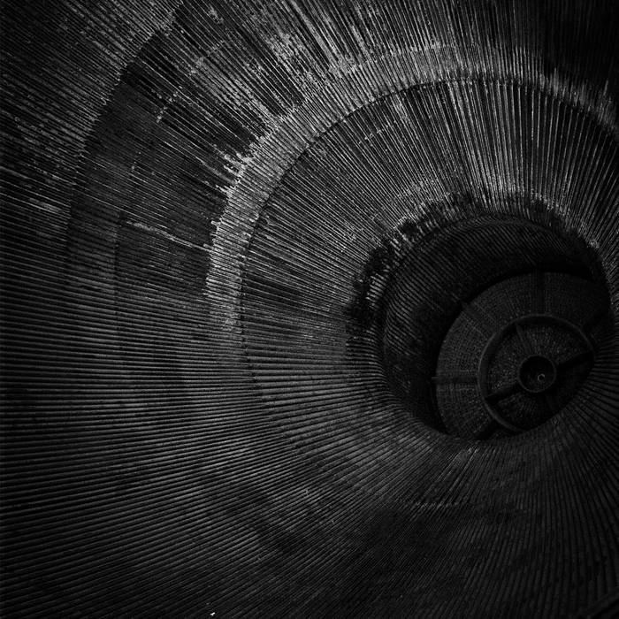 Hænesy/Moondweller – Earth and Space – Split&nbsp;(Review)